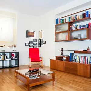 https://cozy-and-comfy-1-bedroom-apt-citta-studi.it-lombardy.com