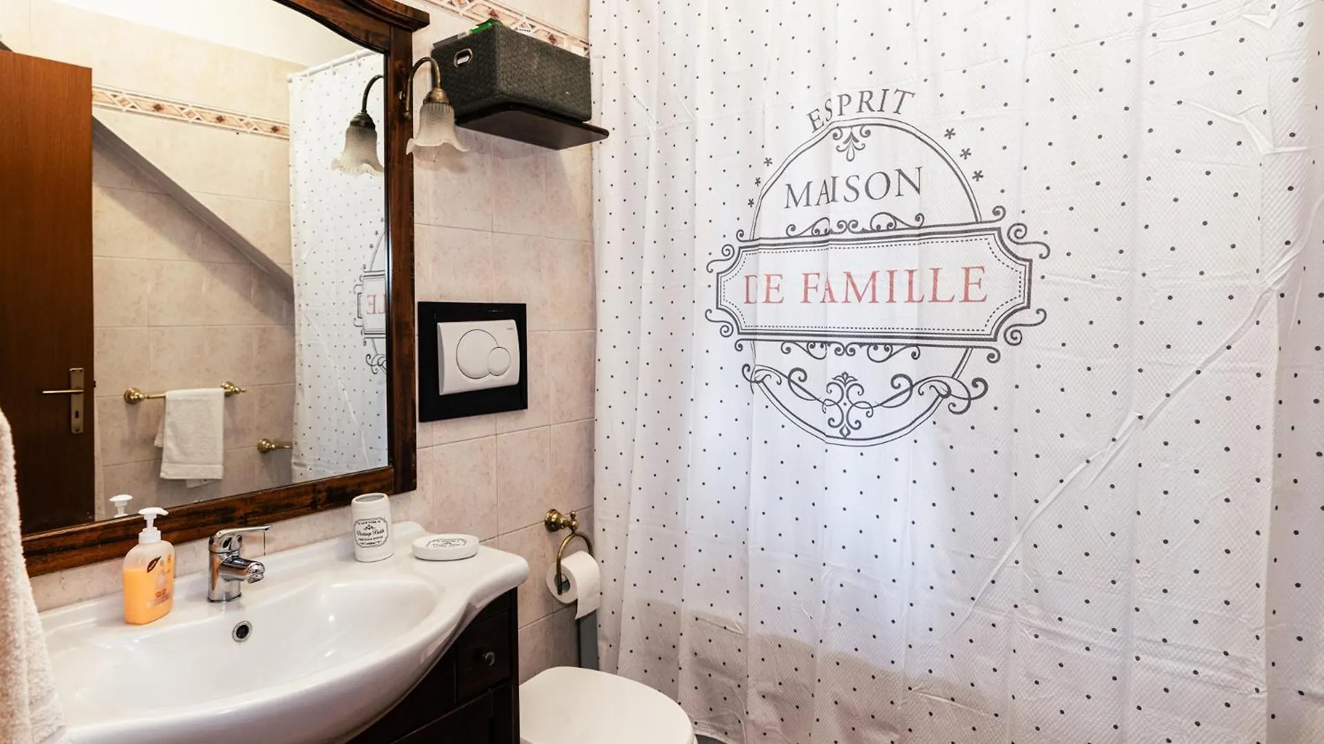 La Fragola Bed and Breakfast Rome Bed & Breakfast