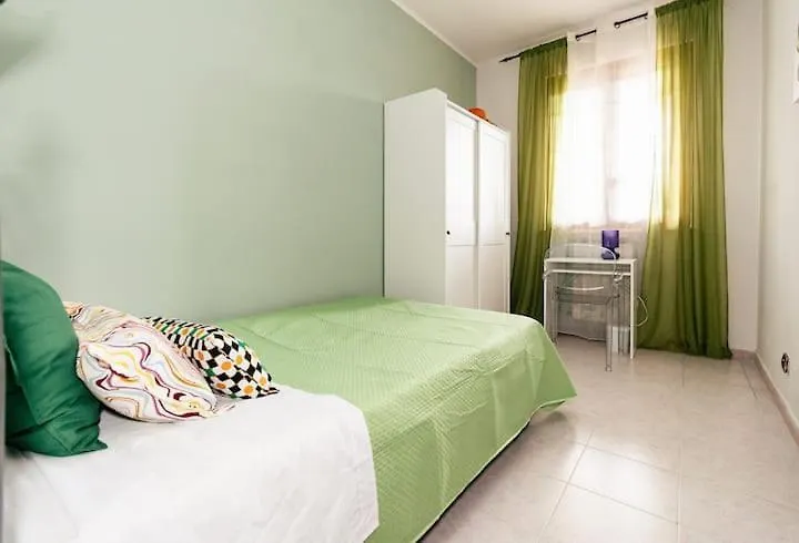 Bed & Breakfast La Fragola Bed and Breakfast Rome